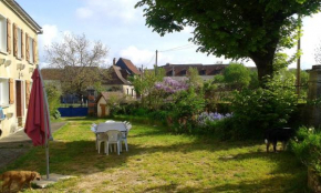 Maison de 5 chambres avec piscine privee jardin clos et wifi a Coulaures